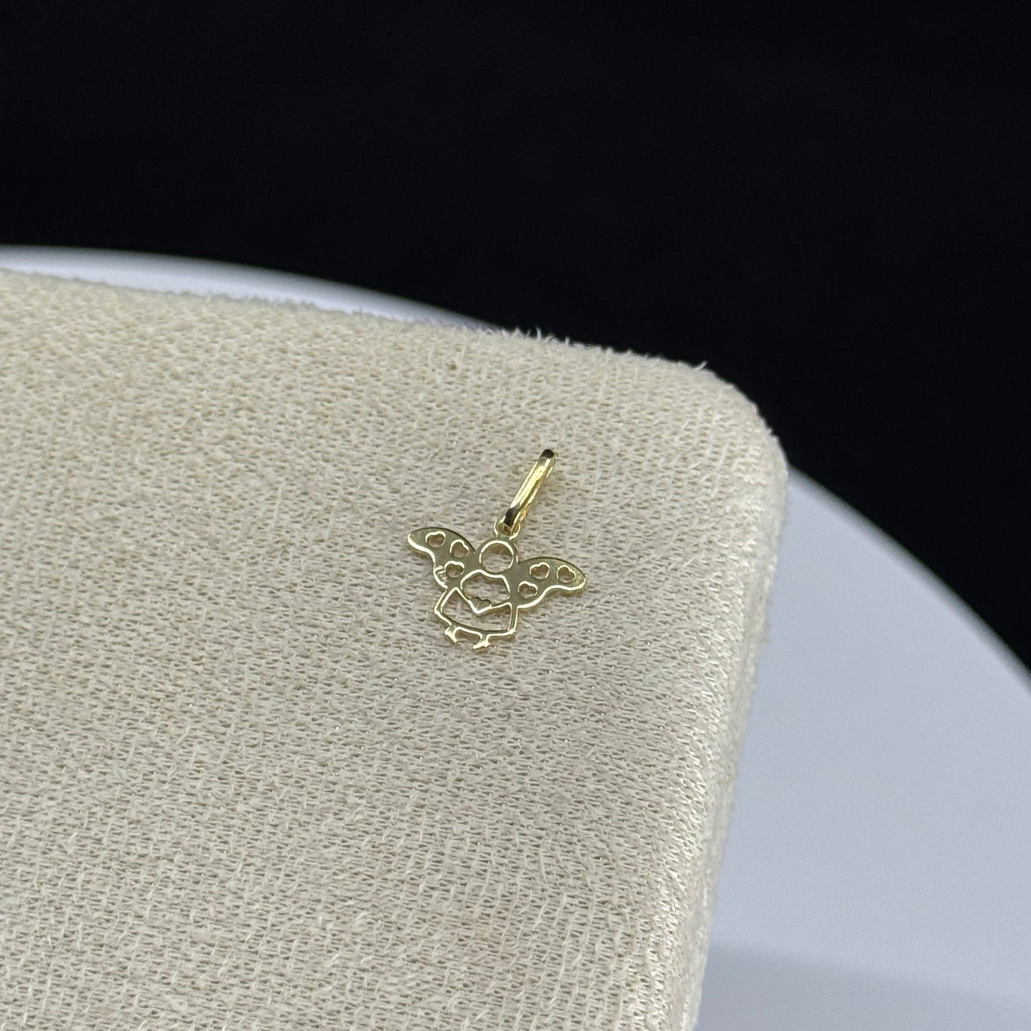 Dije Ángel de Amor en Oro 18K