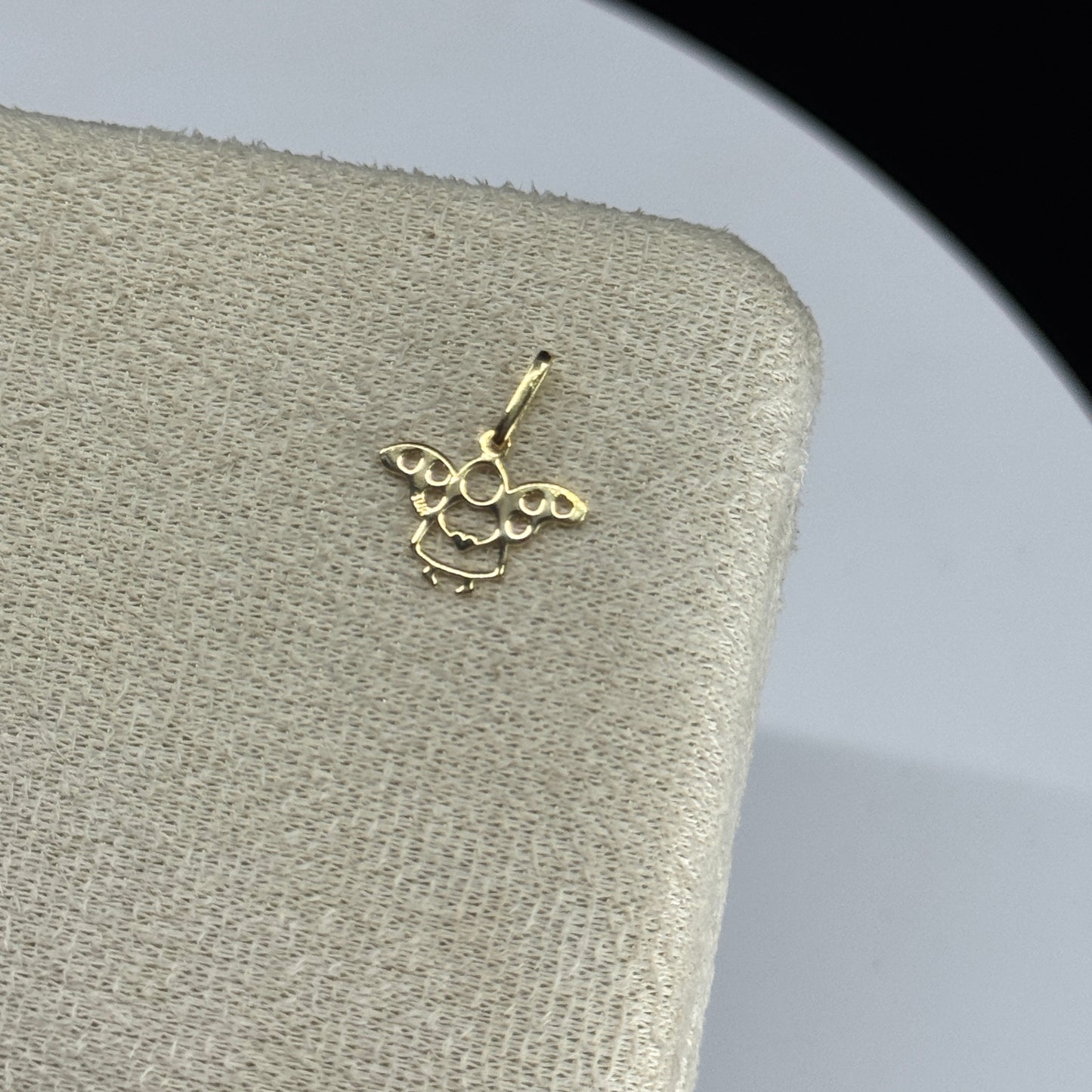 Dije Ángel de Amor en Oro 18K