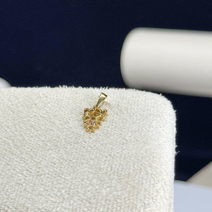 Dije Niña Brillito en Oro 18K