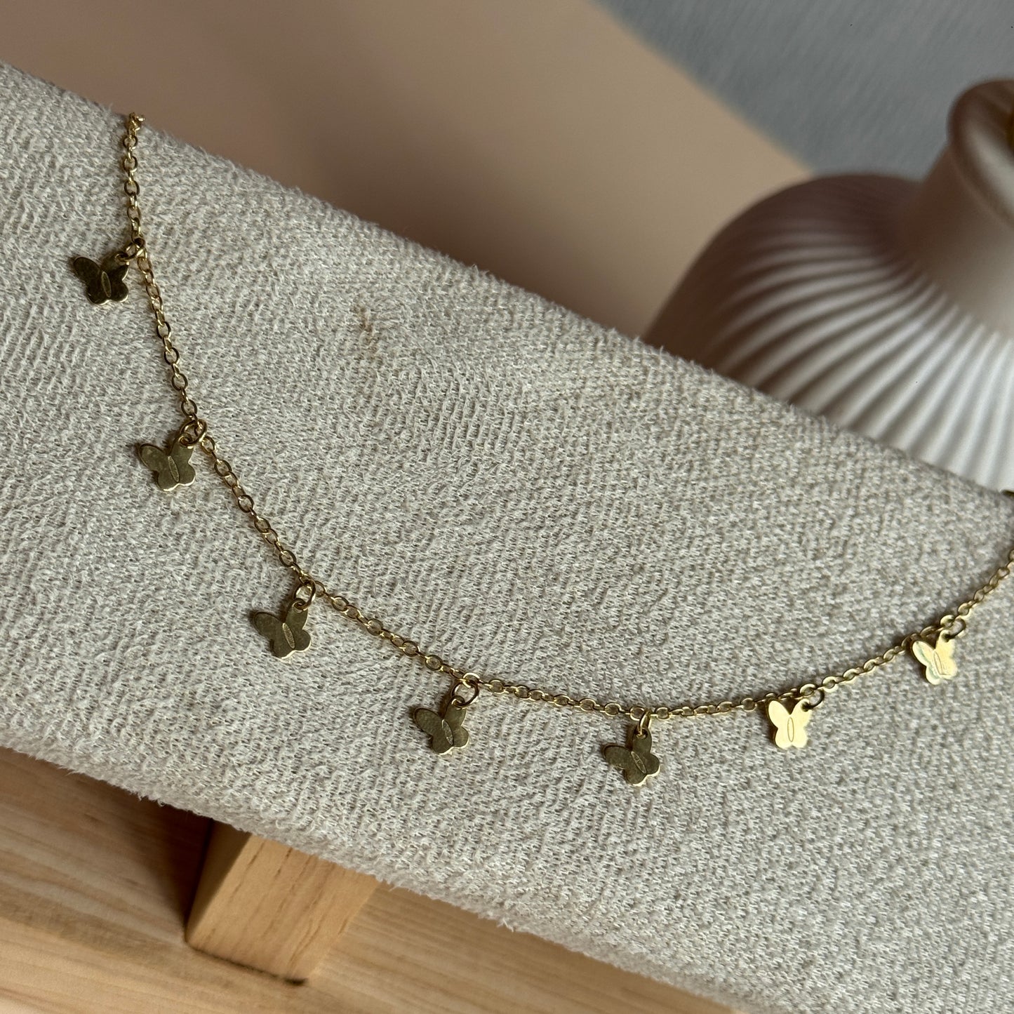 Pulsera Mariposas Colgantes – Oro 18K