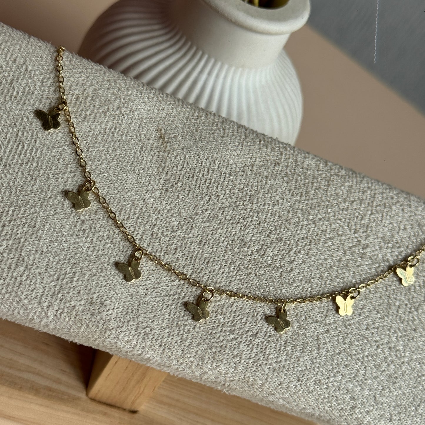 Pulsera Mariposas Colgantes – Oro 18K
