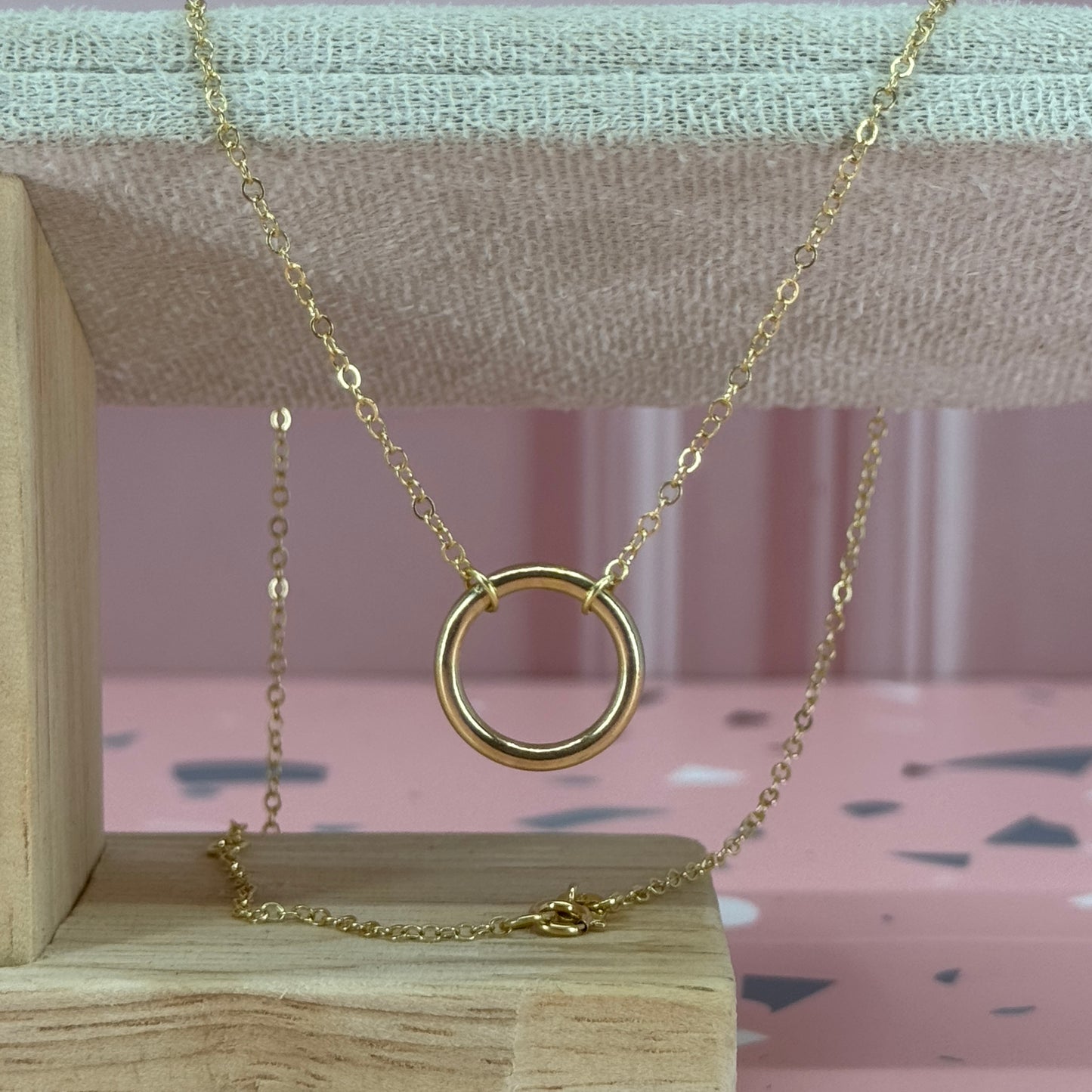 Collar Círculo Eterno – Oro 18K