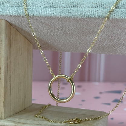 Collar Círculo Eterno – Oro 18K