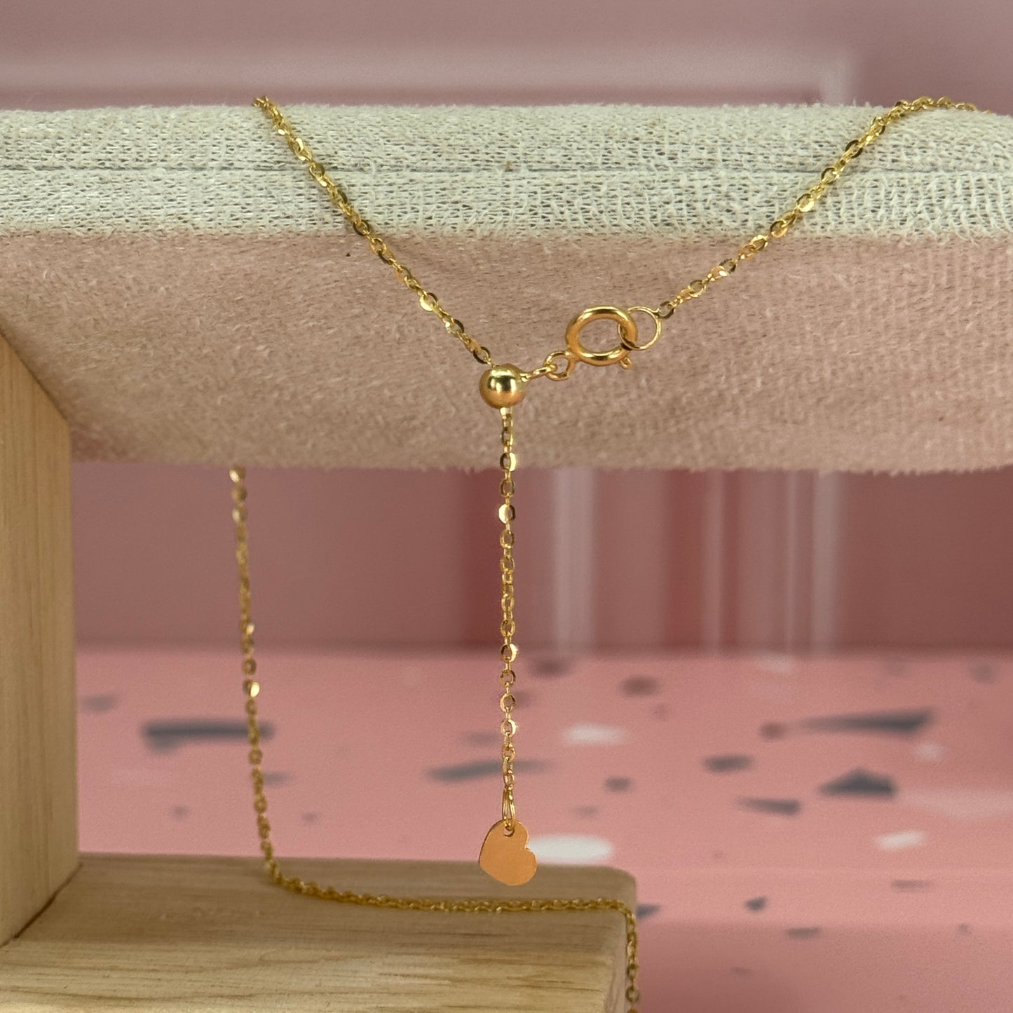 Collar Ajustable Esfera – Oro 18K