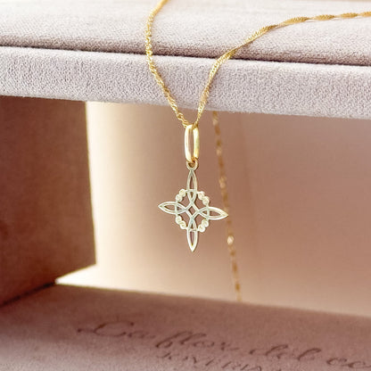Dije Nudo de Brujas en Oro 18K
