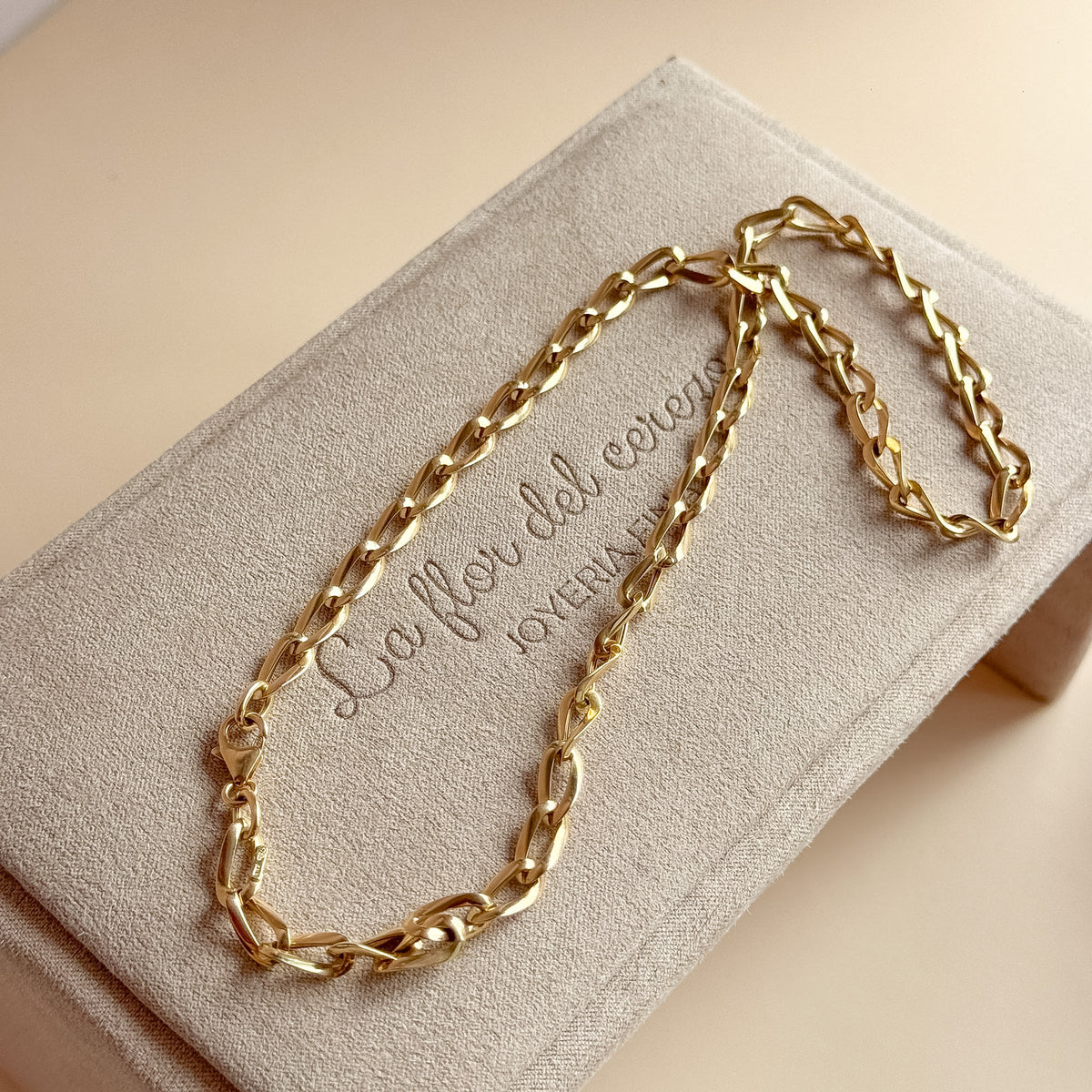 Cadena Figaro Clásica de Oro 18K