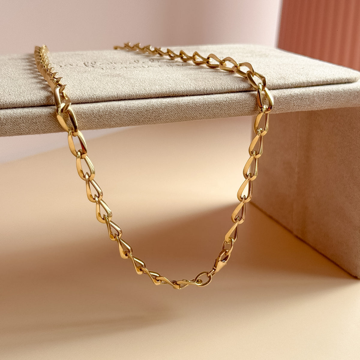 Cadena Figaro Clásica de Oro 18K