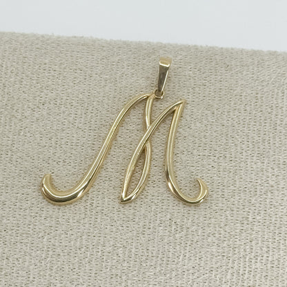 Dije Inicial “M”