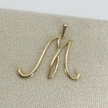 Dije Inicial “M”