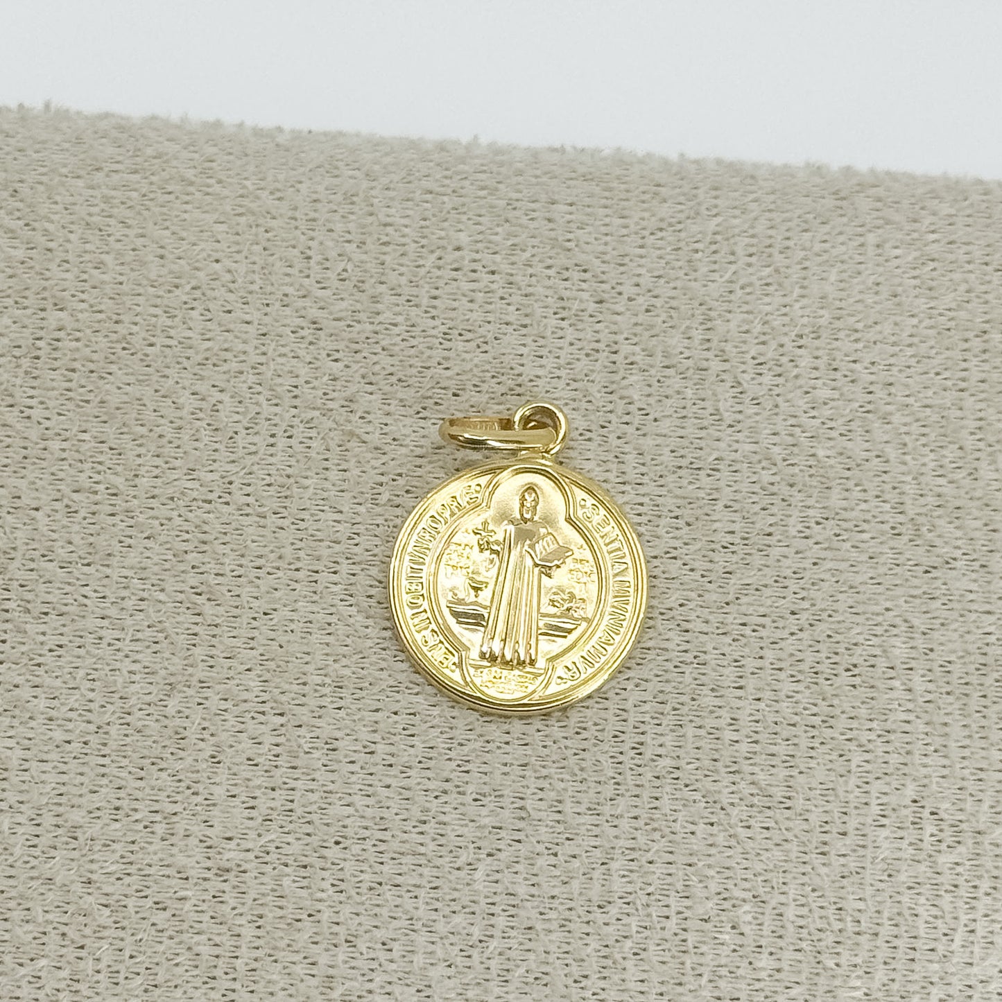 Dije Medalla San Benito