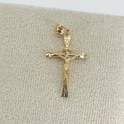Dije Crucifijo Tallado Brillante