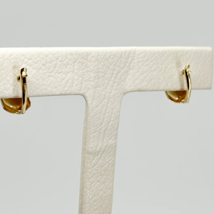 Aretes Clásicos 2 Facetados en Oro 18K
