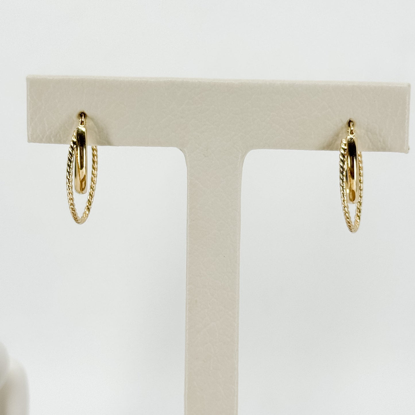 Aretes Argolla Doble Trenza Almendrada