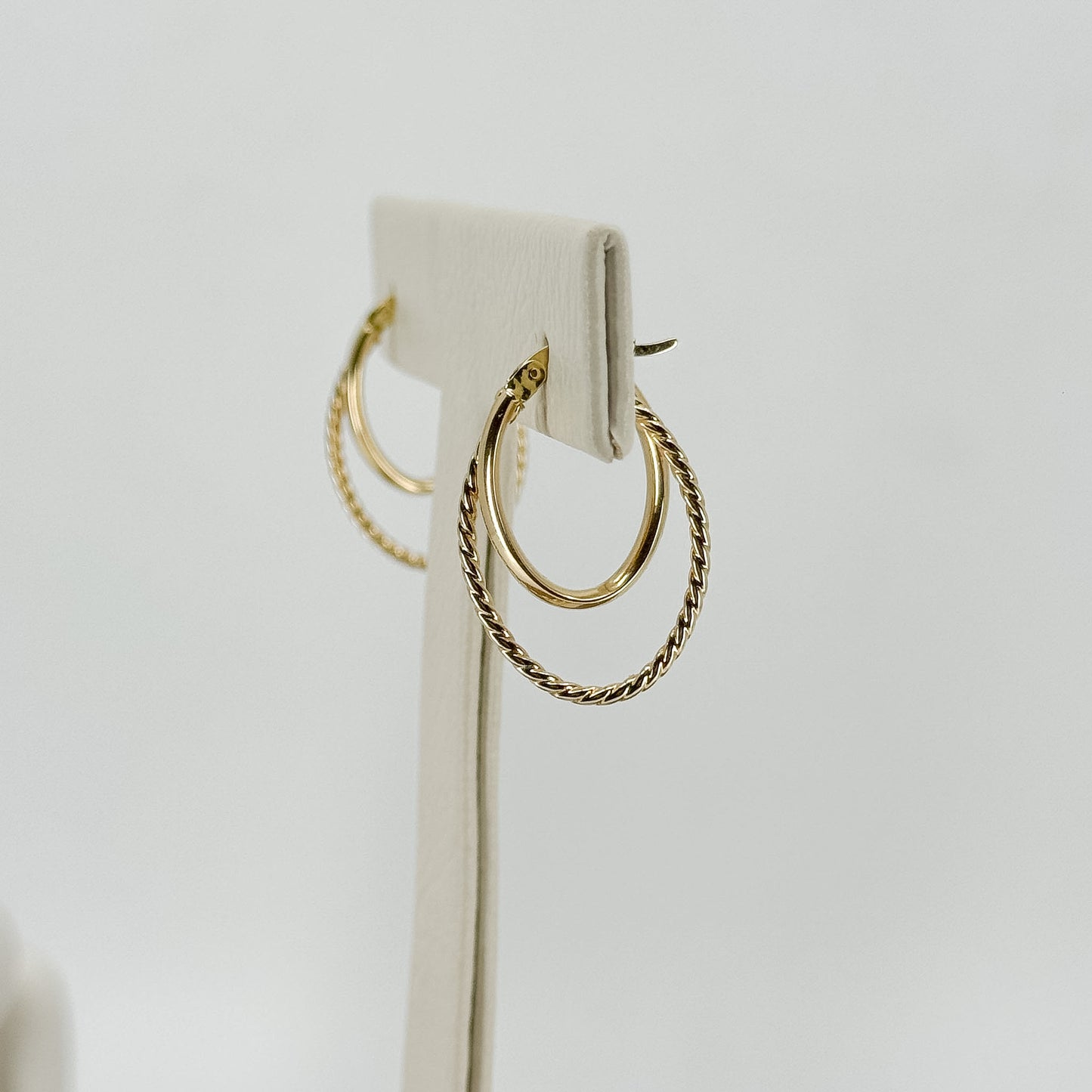 Aretes Argolla Doble Trenza Almendrada
