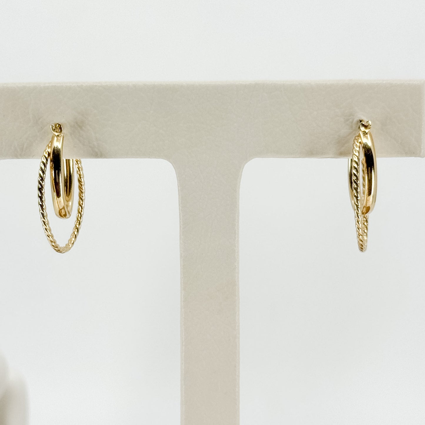 Aretes Argolla Doble Trenza Almendrada