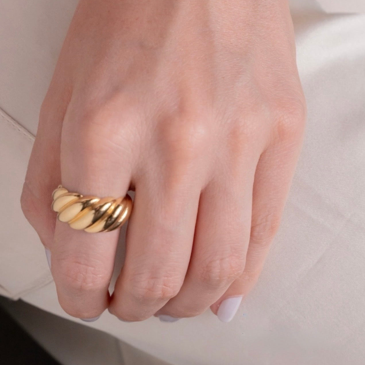 Anillo Trenzado Clásico Oro 18K