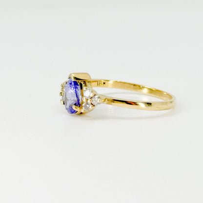 Anillo de Oro 18K con Tanzanita en Gota y Diamantes – Talla 9