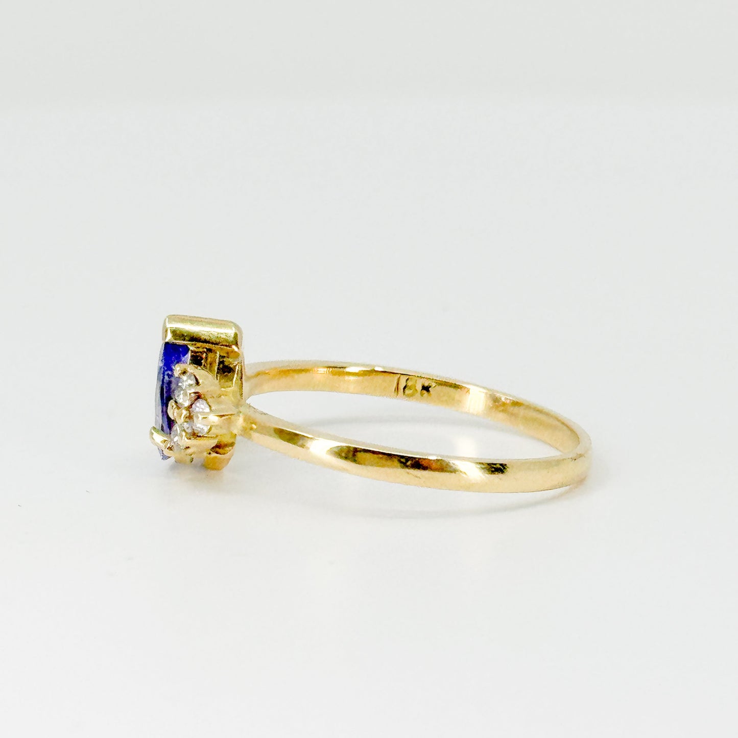 Anillo de Oro 18K con Tanzanita en Gota y Diamantes – Talla 9