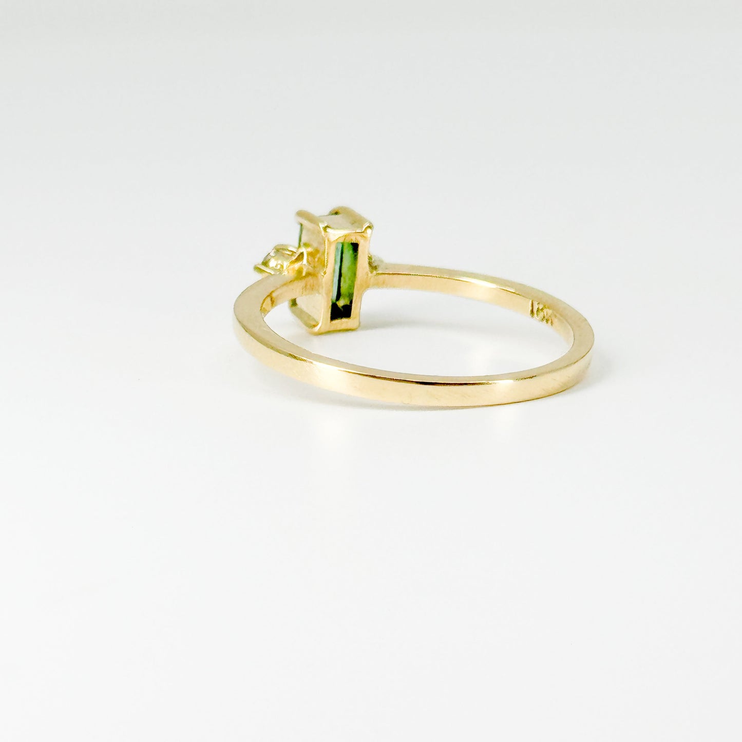 Anillo Esmeralda Lumière – Esmeralda Natural y Diamantes en Oro 18K | Talla 8