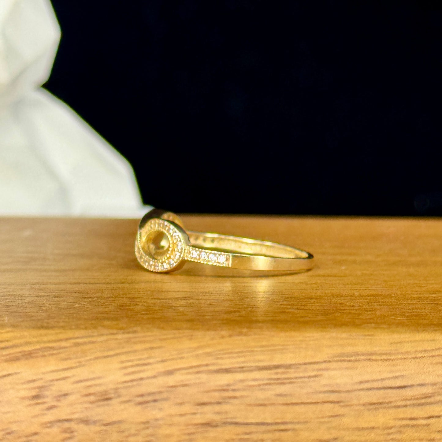 Anillo Infinite Shine – Símbolo Infinito con Brillo en Oro 18K | Talla 8
