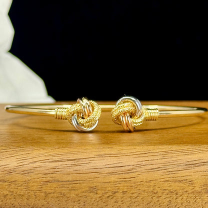 Pulsera Trinity Knot – Nudos Tricolor en Oro 18K