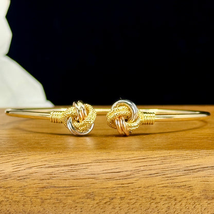 Pulsera Trinity Knot – Nudos Tricolor en Oro 18K