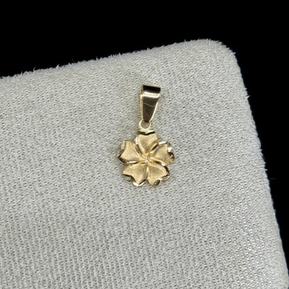 Dije Flor de Sakura