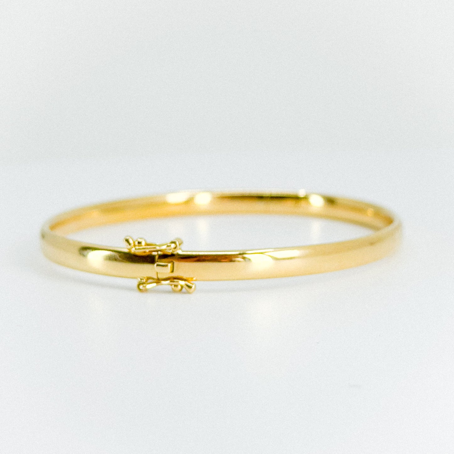 Bangle almendrada
