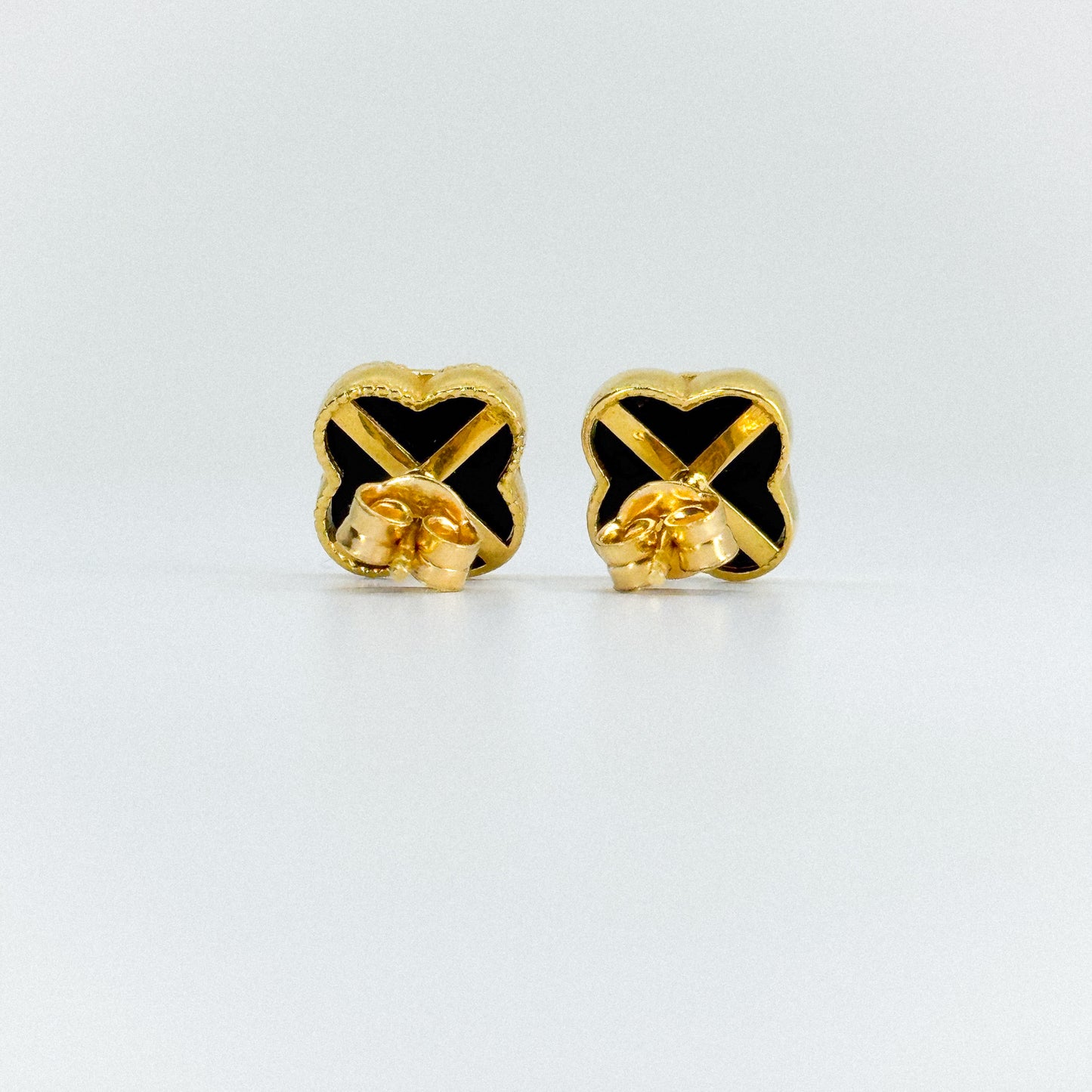Aretes trébol ónix