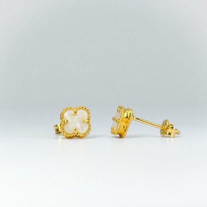 Aretes trébol nácar
