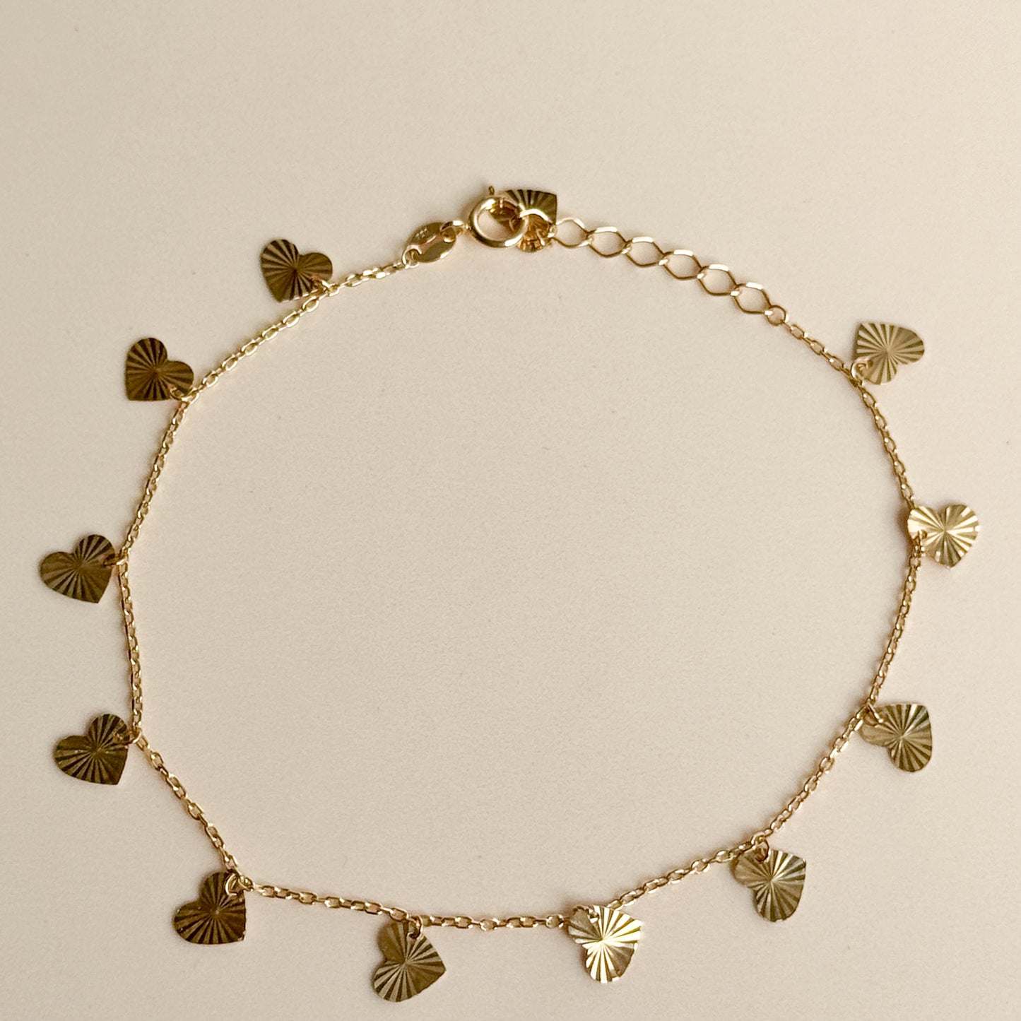 Pulsera Corazones Colgantes de Oro 18K