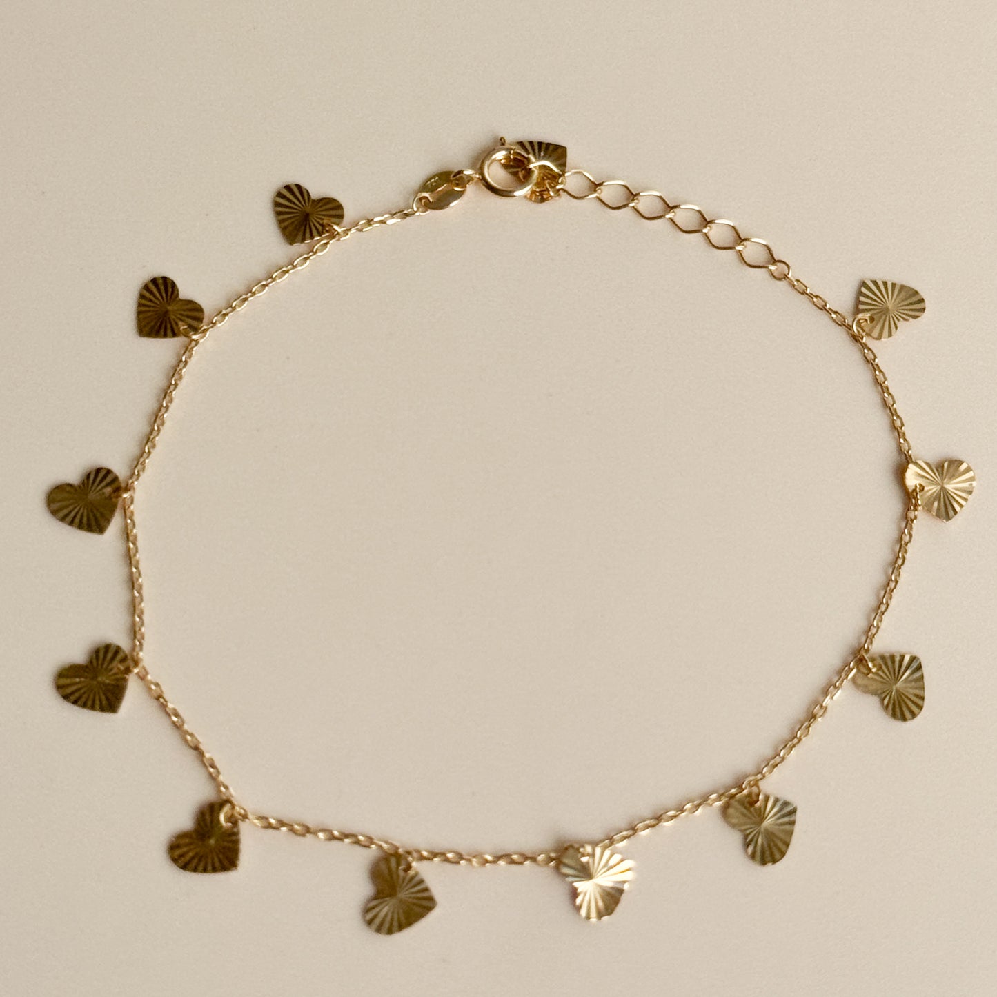 Pulsera Corazones Colgantes de Oro 18K