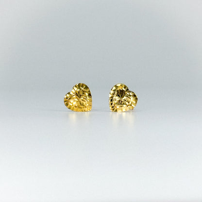 Aretes corazón facetado