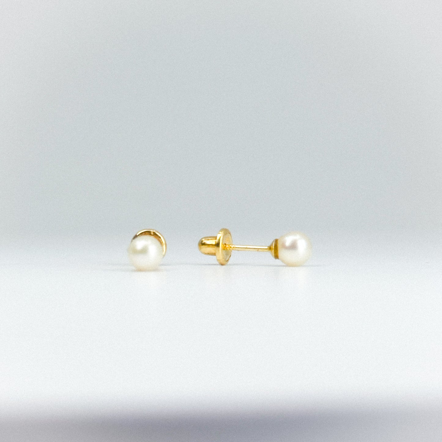 Aretes Topito de Perla Cultivada en oro 18k