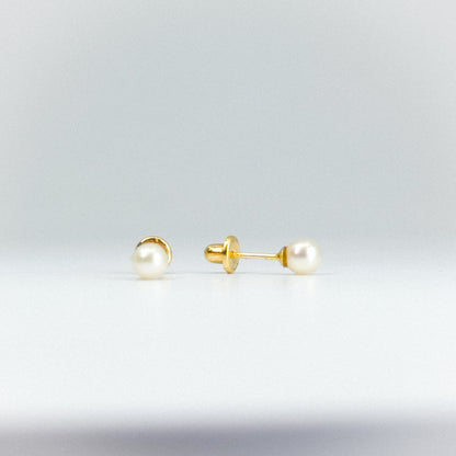 Aretes Topito de Perla Cultivada en oro 18k