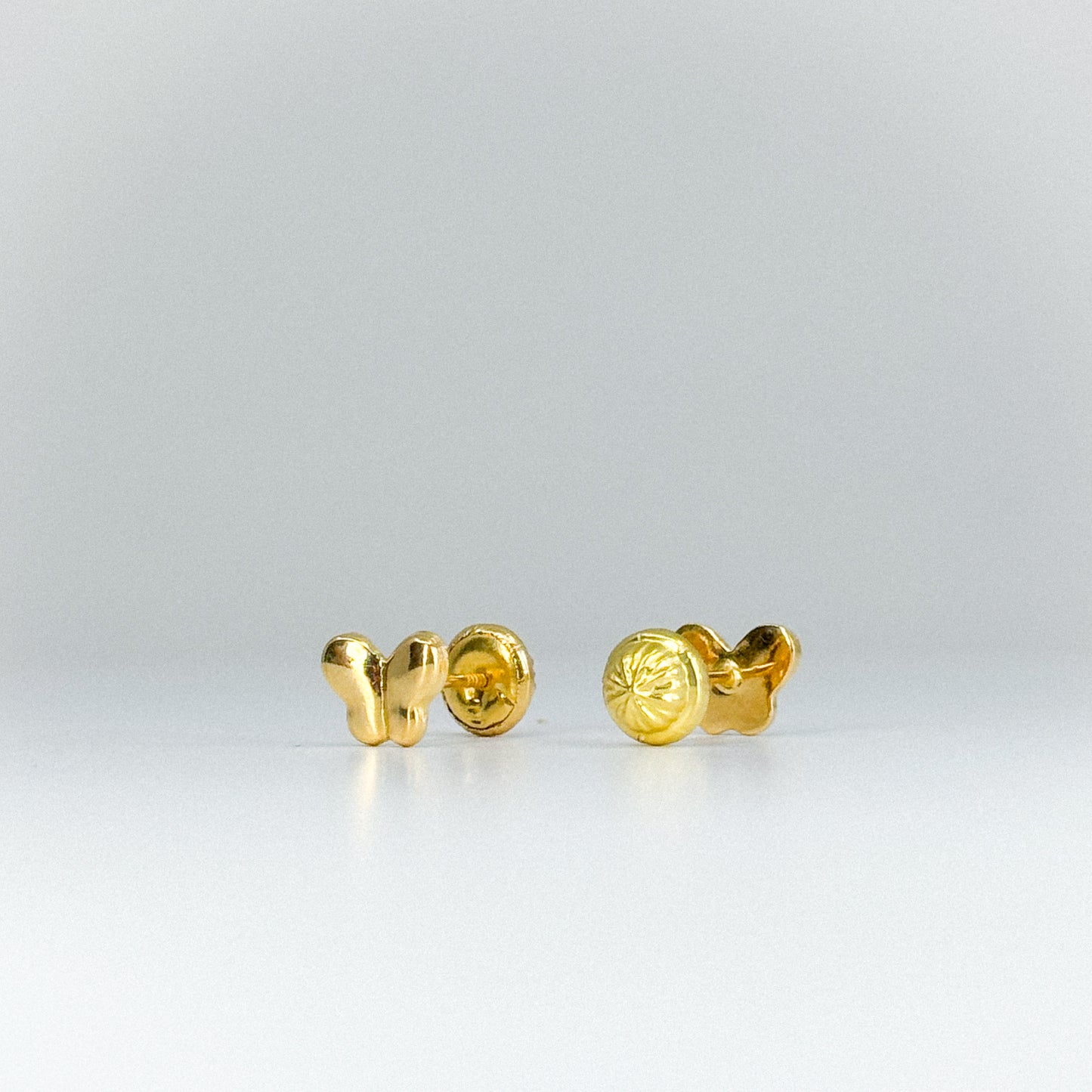 Aretes Topito Mariposa en oro 18k