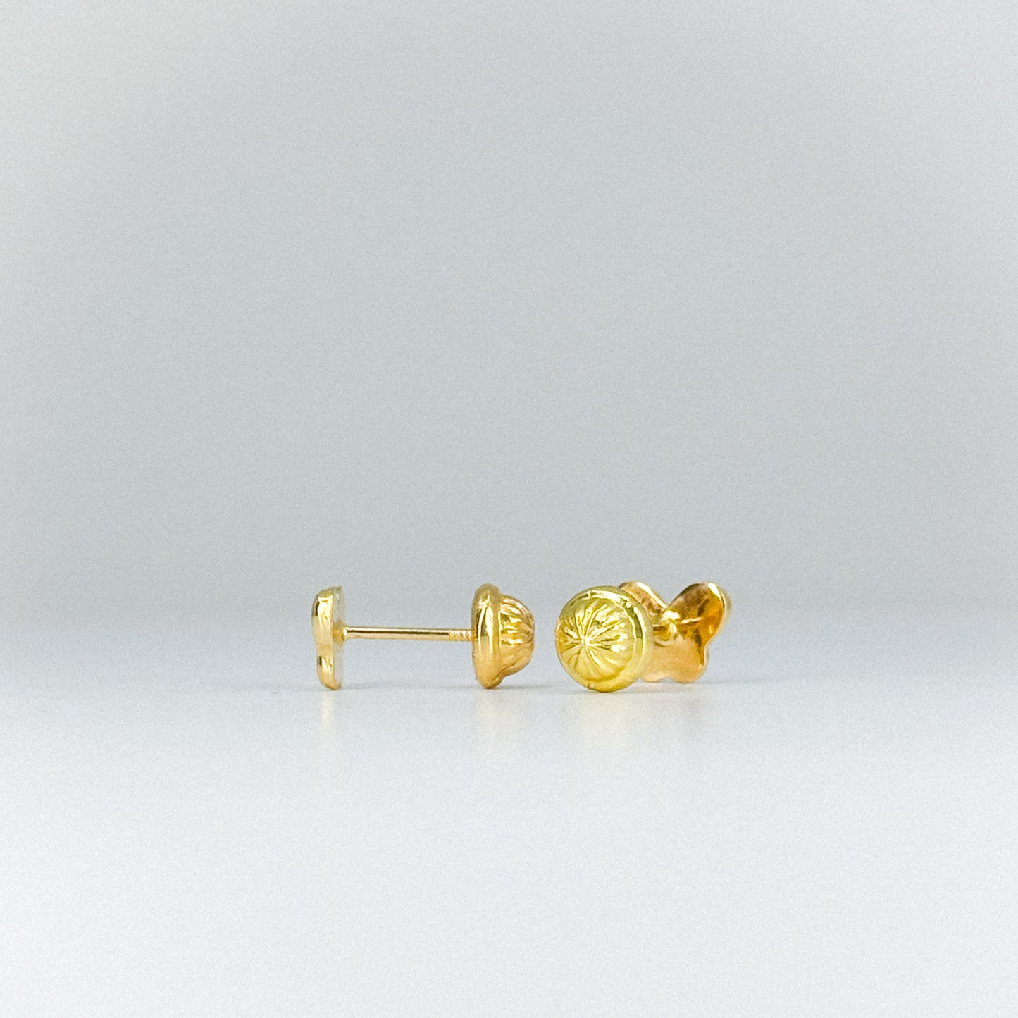 Aretes Topito Mariposa en oro 18k