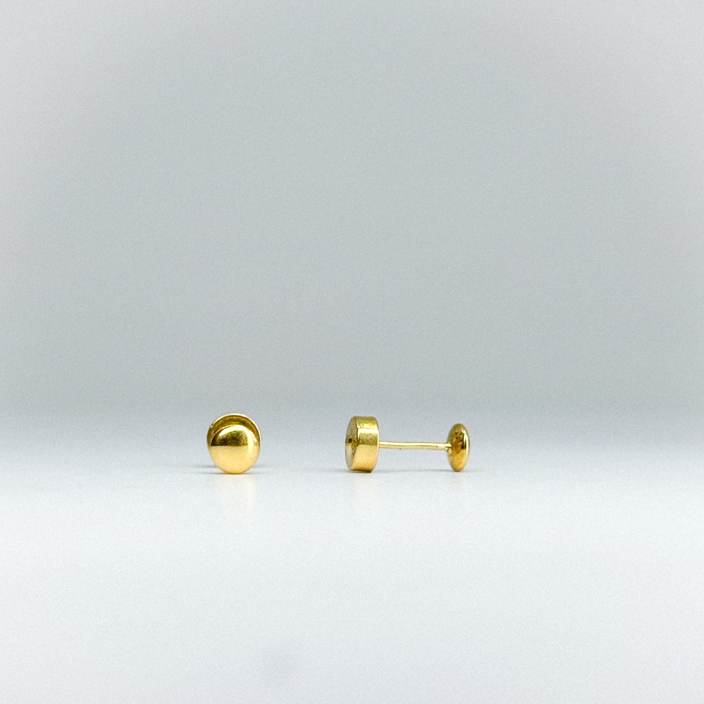 Aretes Topito Lenteja en oro 18k