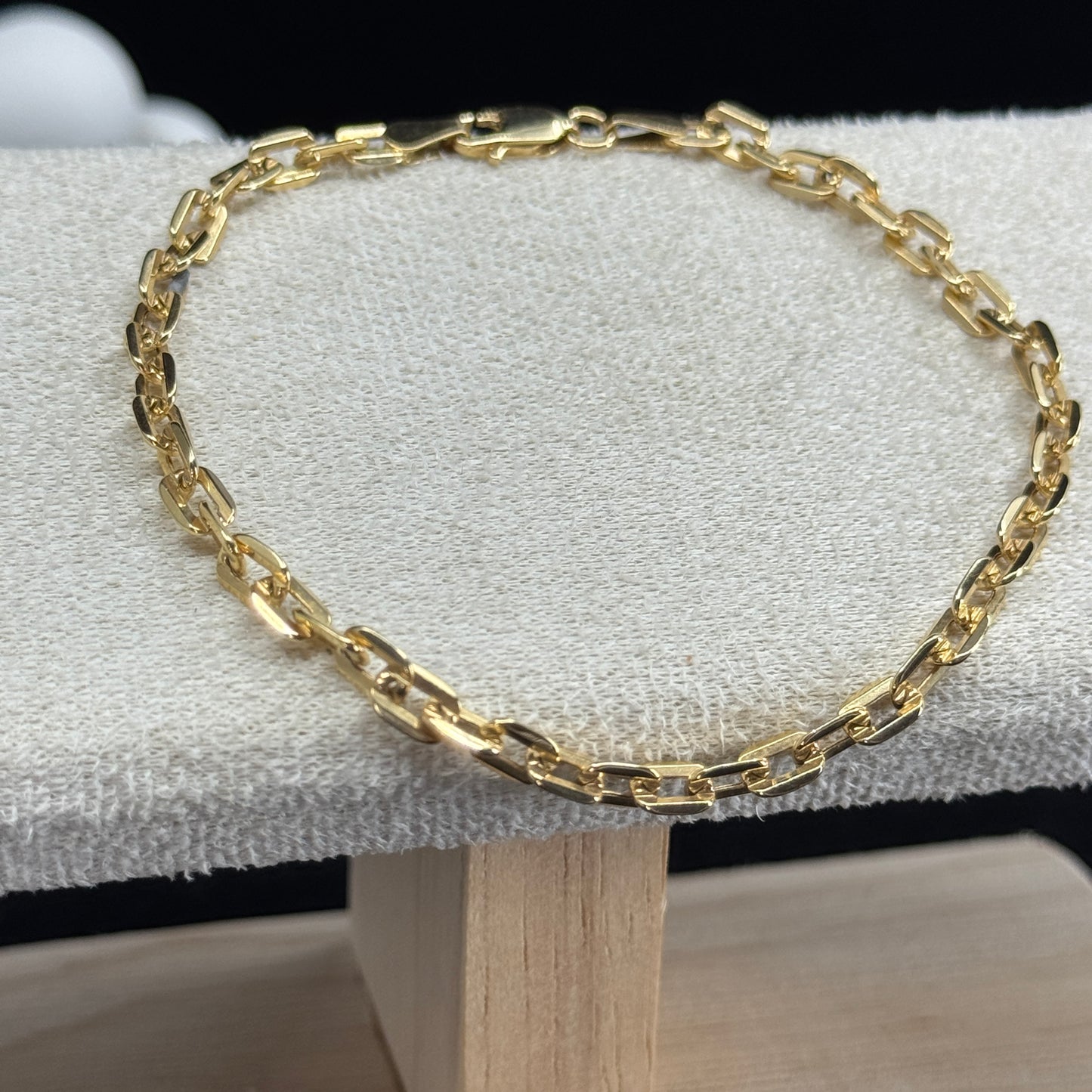 Pulsera Clip Elegance – Oro 18K