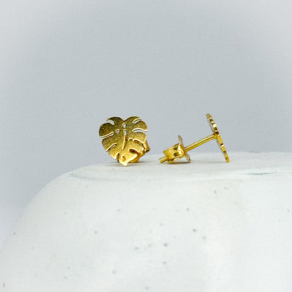 Aretes hoja de oro 18k