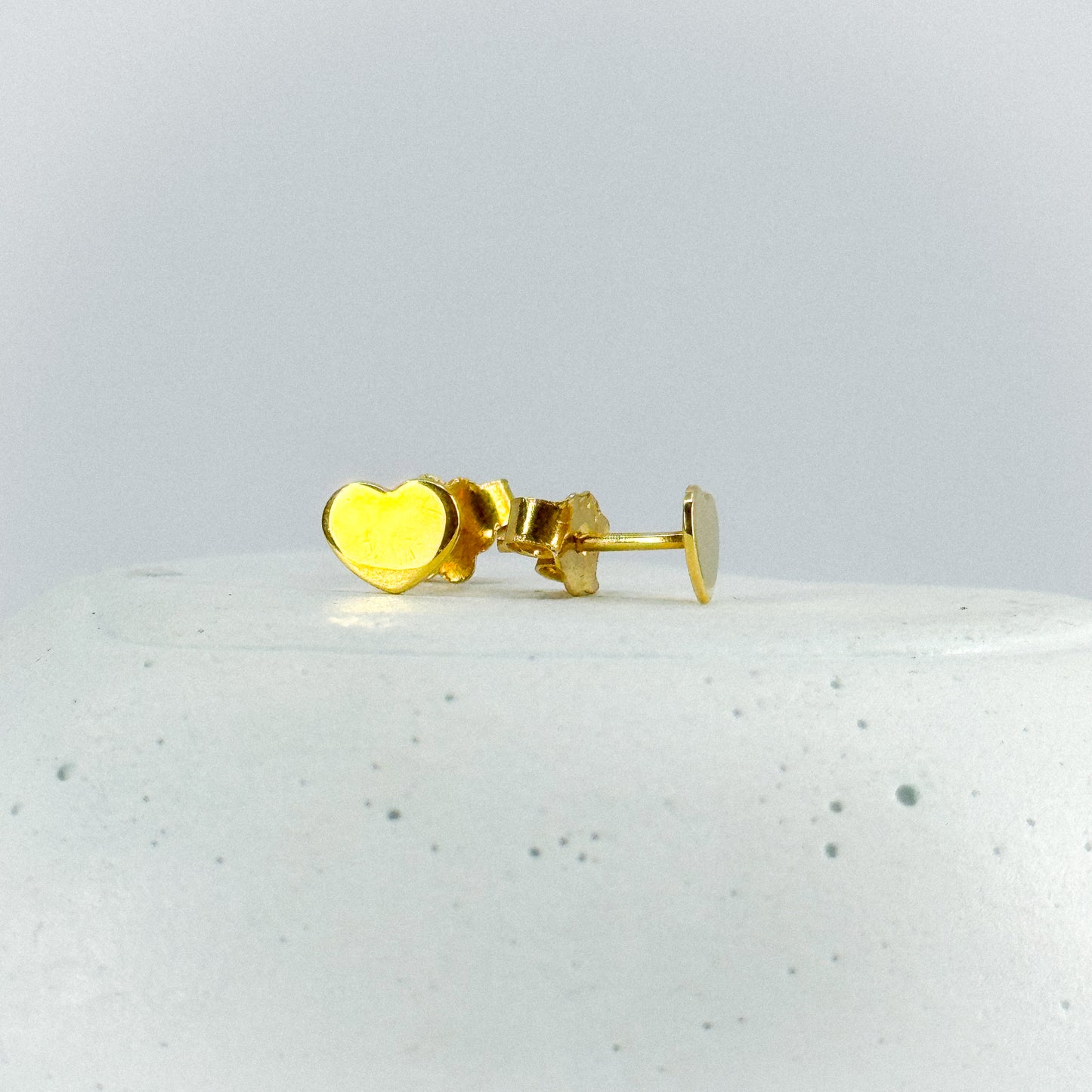 Aretes corazón placa