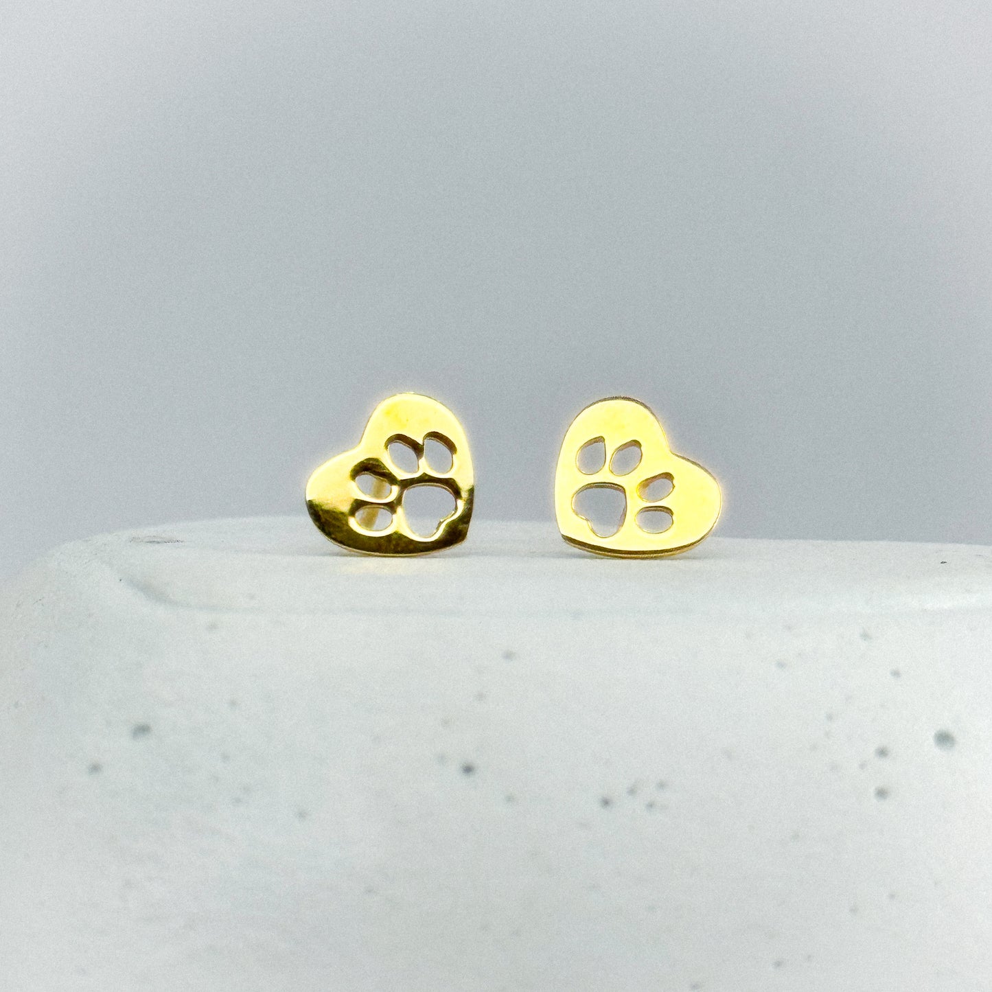 Aretes corazón patitas