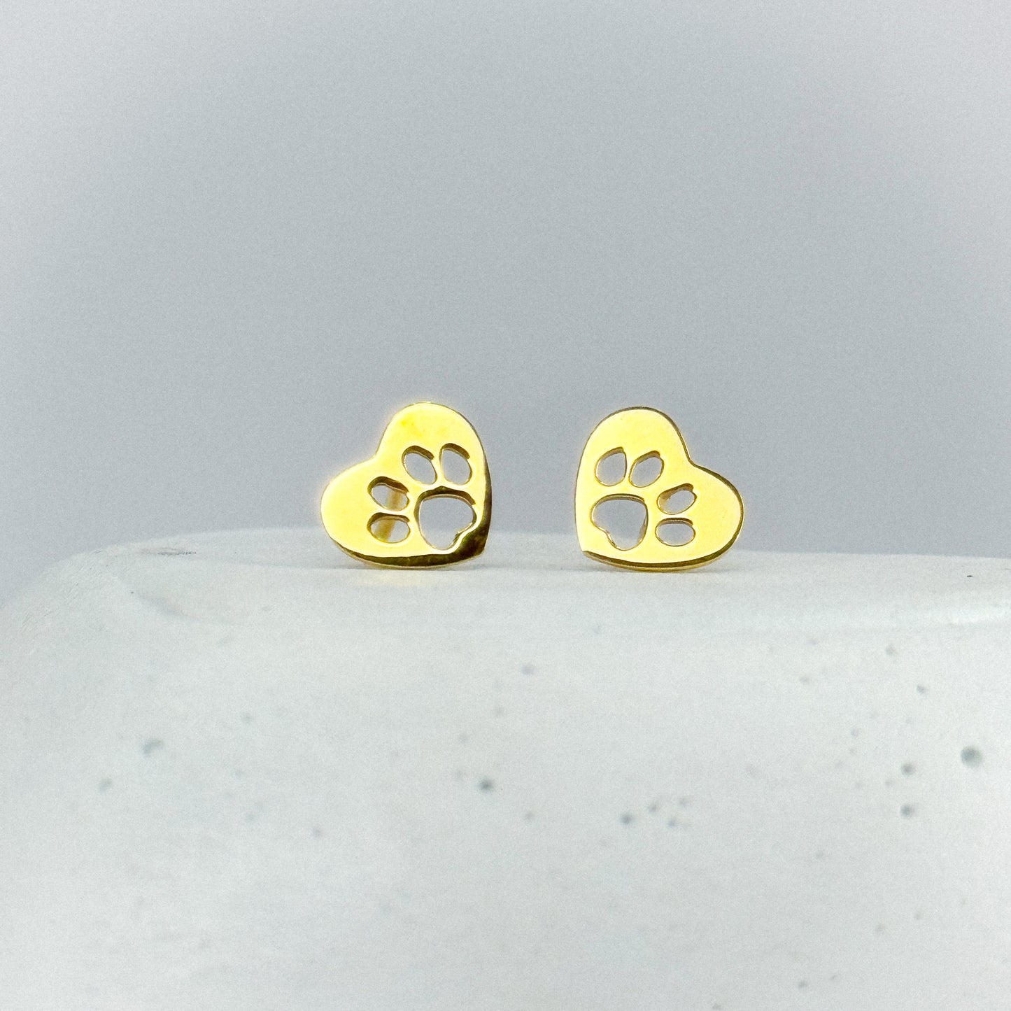 Aretes corazón patitas