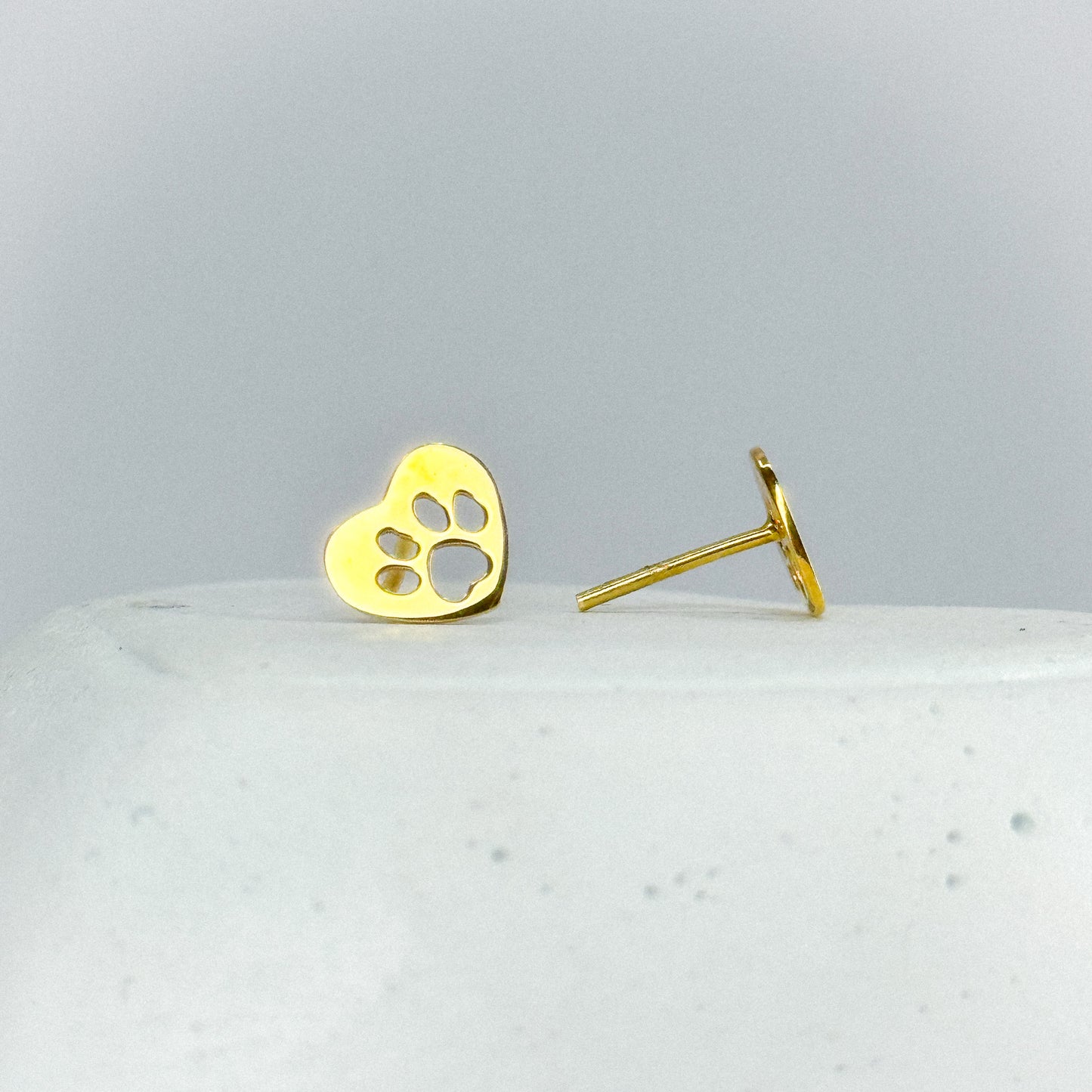 Aretes corazón patitas