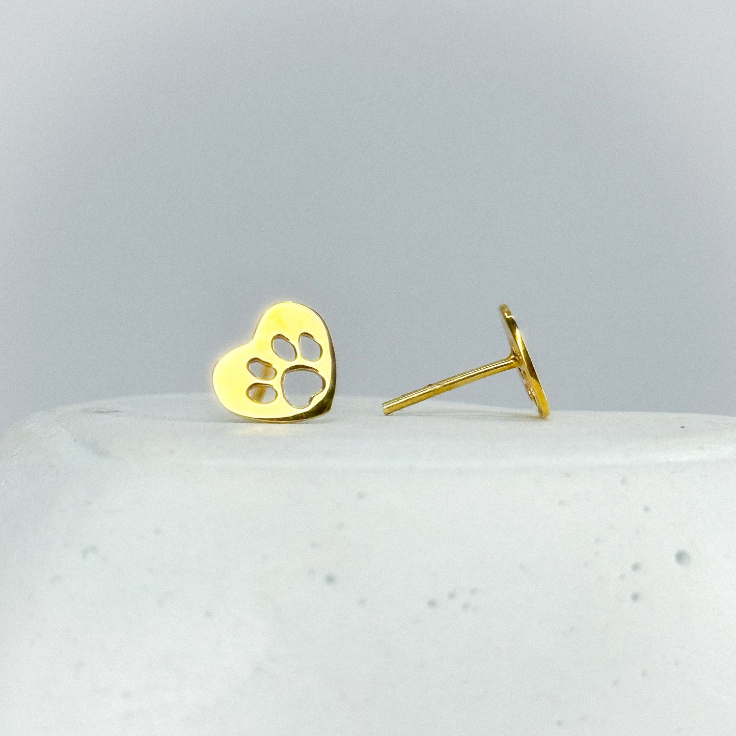 Aretes corazón patitas