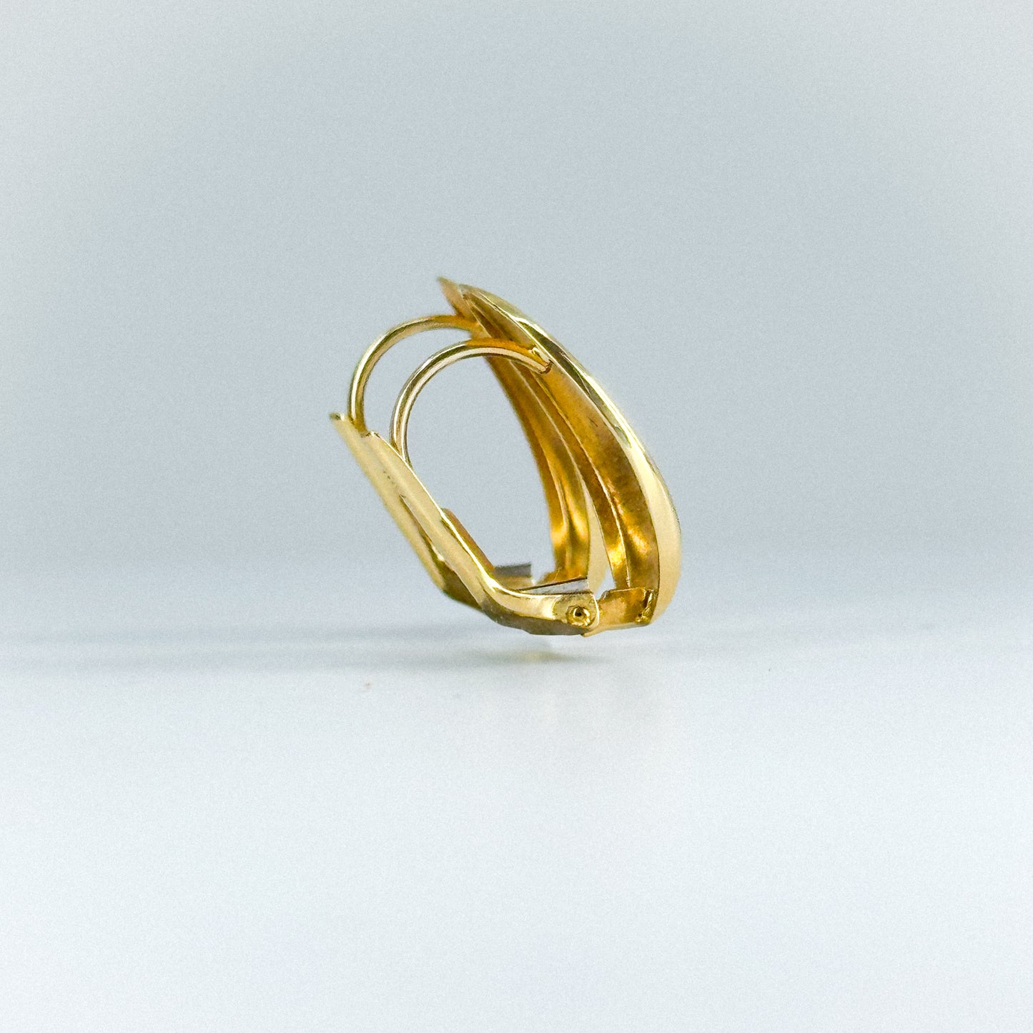 Aretes Cúpula Dorada 18k