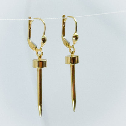 Aretes Dardo de Luz en Oro 18k