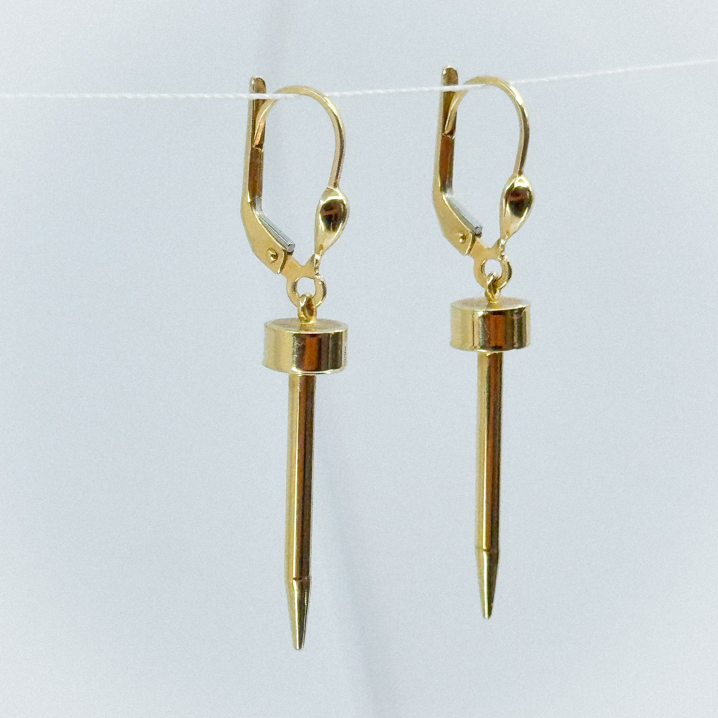 Aretes Dardo de Luz en Oro 18k