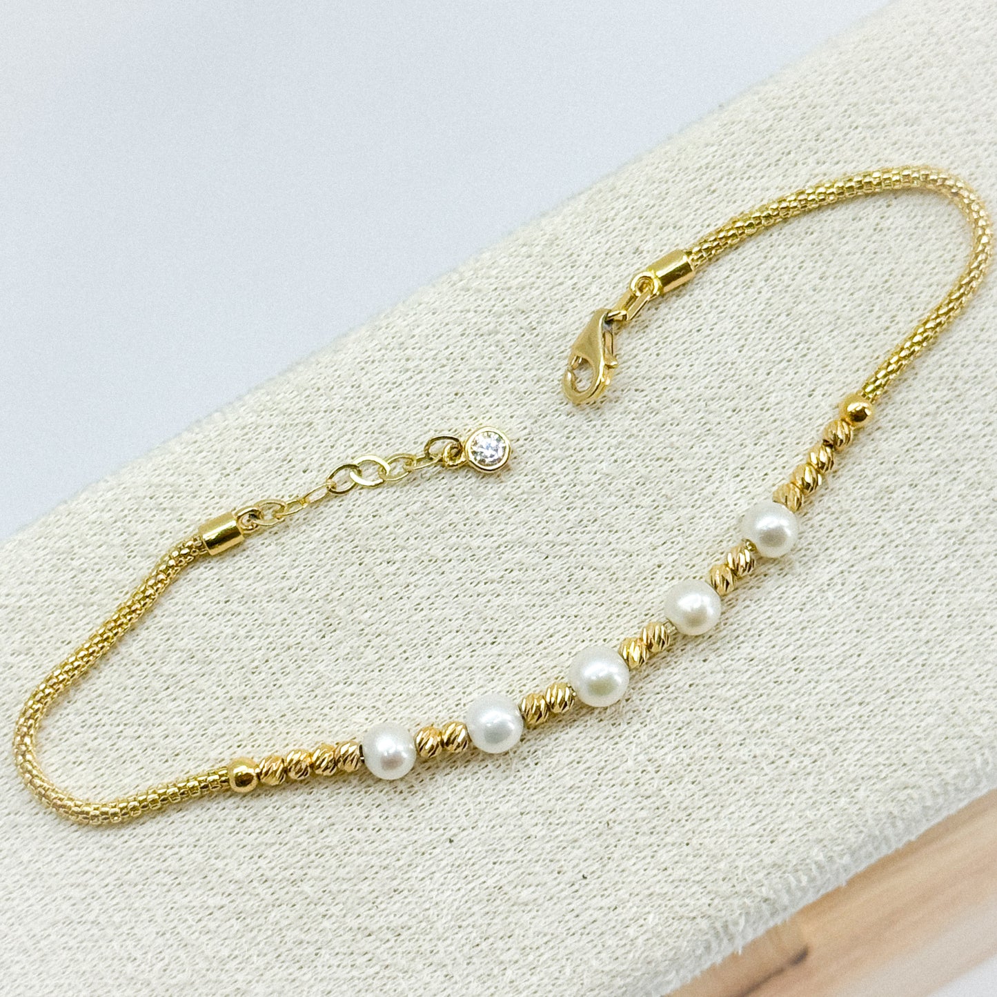 Pulsera Encanto de  Perlas 18k✨