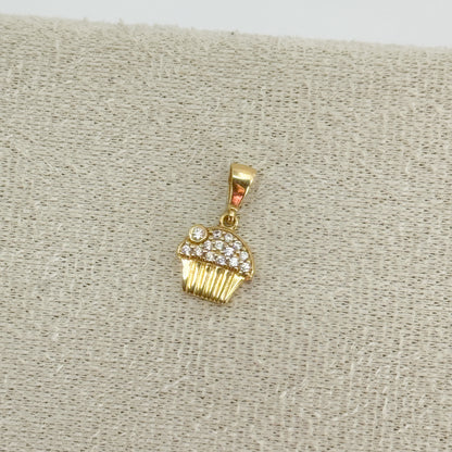 Dije Cupcake Brillante en oro 18k ✨